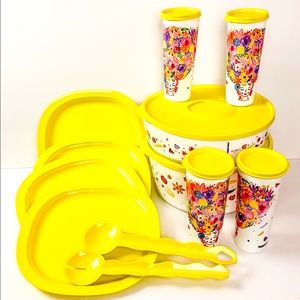 Tupperware Fanciful Floral Get-It-All Set